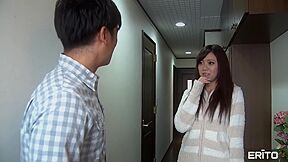 At Home With Asian Babe Miu Kimura