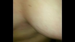 mira que perra es le gusta que le heche toda mi leche dentro