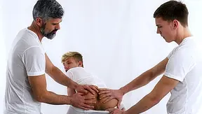 Silver Fox Heat: President Oaks Steamiest Scenes – SayUncle