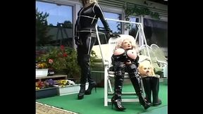 Roxina2006RubberDollOut010606.WMV