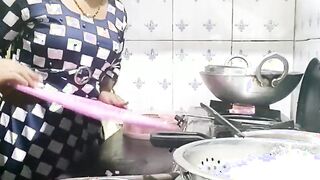 Indian bhabhi cooking in kitchen and fucking brother-in-law