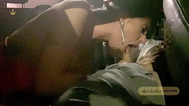 Filma outro me comendo, corno! Hotwife brasileira, humilha o marido corno fazendo ele filmar ela cheia de leite do medico que conheceu no role.