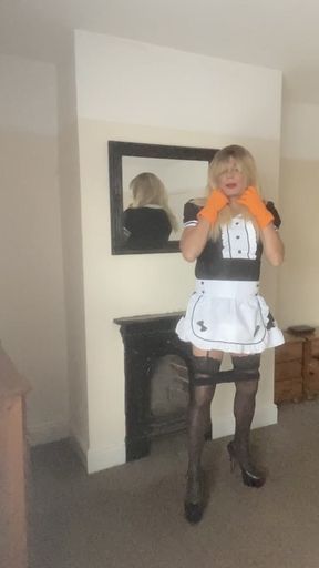 This sexy maid has very very thick cum. You can lick the screen