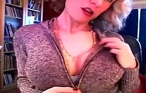 Busty milf shemale super sweet webcam solo
