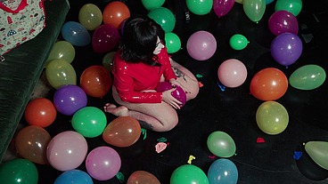 Double pomni balloon pop + photo set!