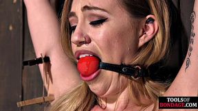 Mouthgagged skinny babe in electrosex play