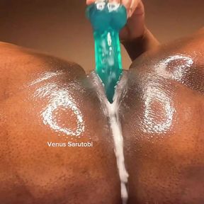 FLEXIBLE EBONY BBW EXTREME CREAMY PUSSY SQUIRT MISSIONARY BIG ASS OILED