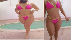 What happens to this big-ass girl in the pool leaves everyone with their mouths open ANAL