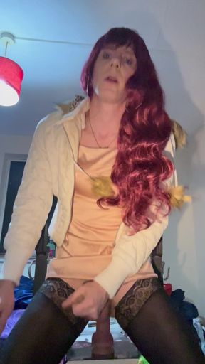 Jess Silk Rides Dildo