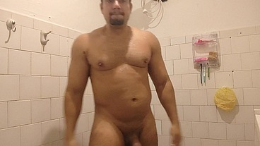 YURI GAÚCHO - SHOWER AND CUM