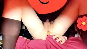 joven se cree mujercita jugando con pene en su anovagina. ella necesita quien la llene de semen pero esta sola