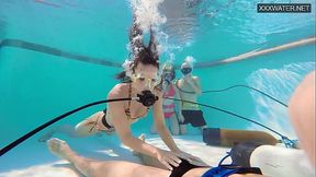 Couple films couple Eva Sasalka and Jason underwater fucking