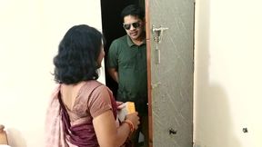 Indian Super Sexy Cute Bhabhi Hot Riding Squirting Sex with Mobile Company Delivery Executive in Saree Blouse