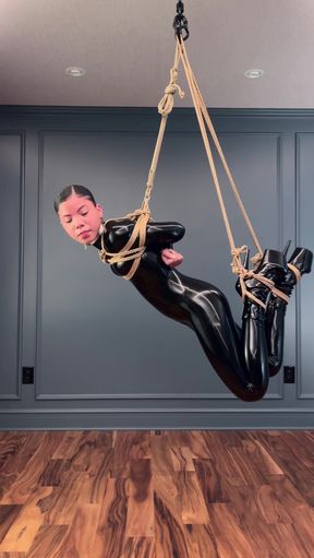 Suspension Babe
