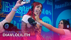 Tattooed redhead Diavlolilith kisses with her friend while her vagina vibrates - Juan Bustos Podcast