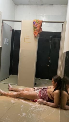 FN112 I'm happily taking a bath.   Clip 1