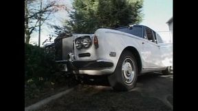 Sex With A Rich Bitch In The Car