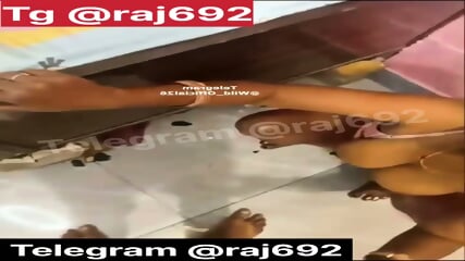 Kissing_Couple Pvt show with face available in tg @raj692