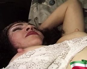 The slut seduces the photographer and gets fucked