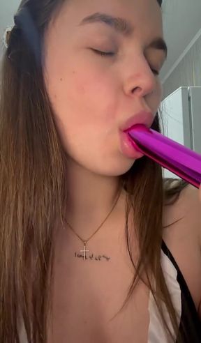 Free access to exclusive OnlyFans content