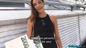 Wannabe Model Cheats on Boyfriend