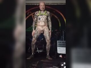 Object857 jumps with boot fastened to his shlong