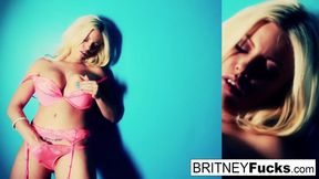 Britney&#039;s Blue Wall Masturbation