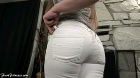 Your Girlfriend's Sexy Farts in Tight White Jeans - 720p