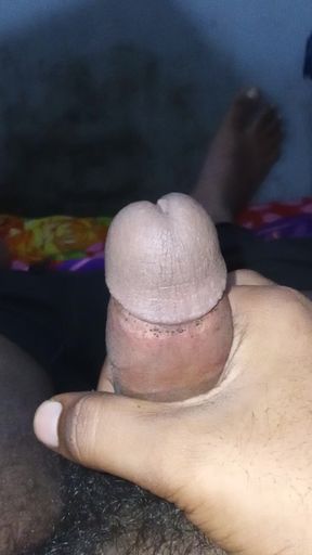 Wanking and cum in the park