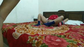 Girlfriend Put Her Naked Body on the Bed to Fuck Her Boyfriend