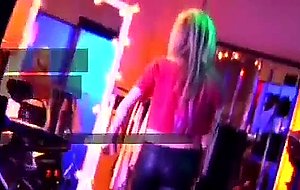 Masturbate to avril lavigne