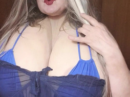 Susi is teasing in blu lingerie