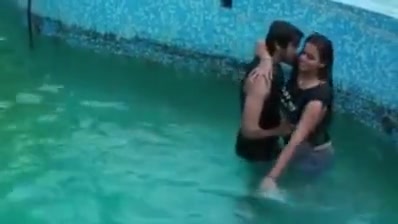 Indian aunt in pool bra and panty