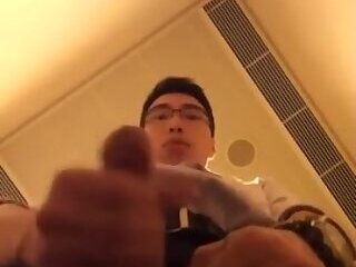 香港眼镜男洗手间自慰