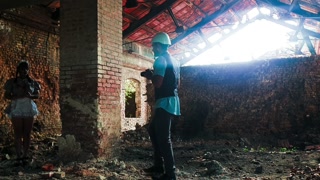 HALLOWEEN 2025 DA PAURA :  CAMERIERA SPETRO🕯🕯 VS ISPETTORE DEL LAVORO💼