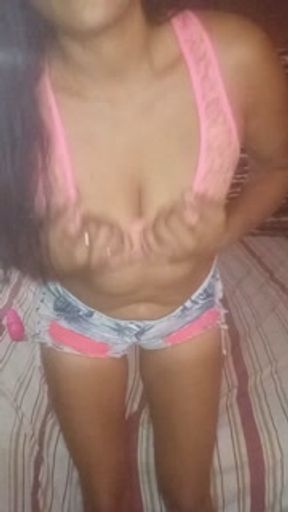 I'm hot in my room I want double cock