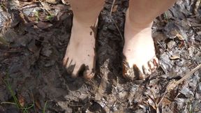 Muddy Feet Play