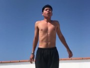 Sunbathing/ tomando el sol ☀️