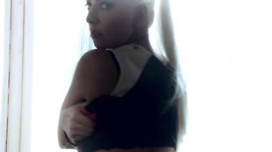 Jessie Volt Looks Stunning As She Masturbates In Her Window