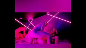 Vid&eacute_o avec une coquine rencontr&eacute_e dans un spa libertin