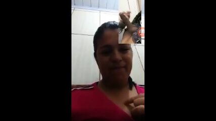 Casada safada se mostrando na webcam