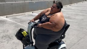 650 pound USSBBW Scooting around