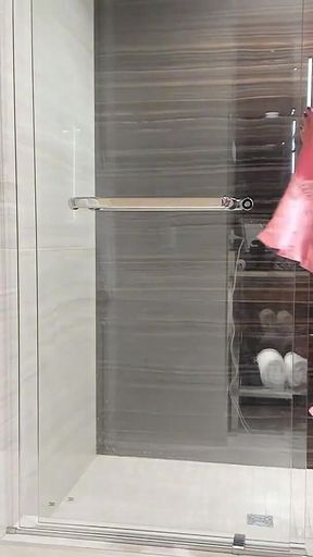 Shower in Hotel Suite
