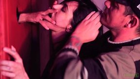 apos espiar e ser apalpada pelos buracos ( glory hole ) fiquei molhada e entrei na brincadeira - nick fox - pernocas - joy cardozo