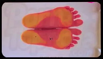 Giantess Ella’s Unaware Foot Crush: Tiny Man Meets Her Powerful Soles