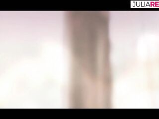 Short Smaltalk End in a Wild Screwing