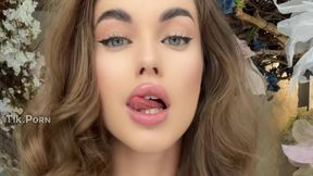 Social Media Creator @ArianaX @Showing Boobs and #Brunette #Sexy #Big Boobs #Solo hd gratis porno | Tik.Porn