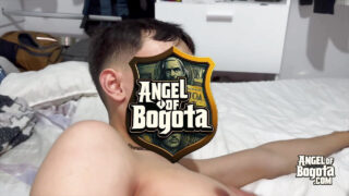 Amateur jonge Spaanse homo bottom krijgt grote lul onbeschermd in hete POV-seks.