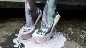 Messy high heels shoes crush, inshoe crush, messy feet, messy stockings, mess inside of high heels