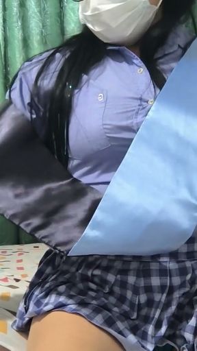 A recent economist graduate starts creating content for adults   Clip 1